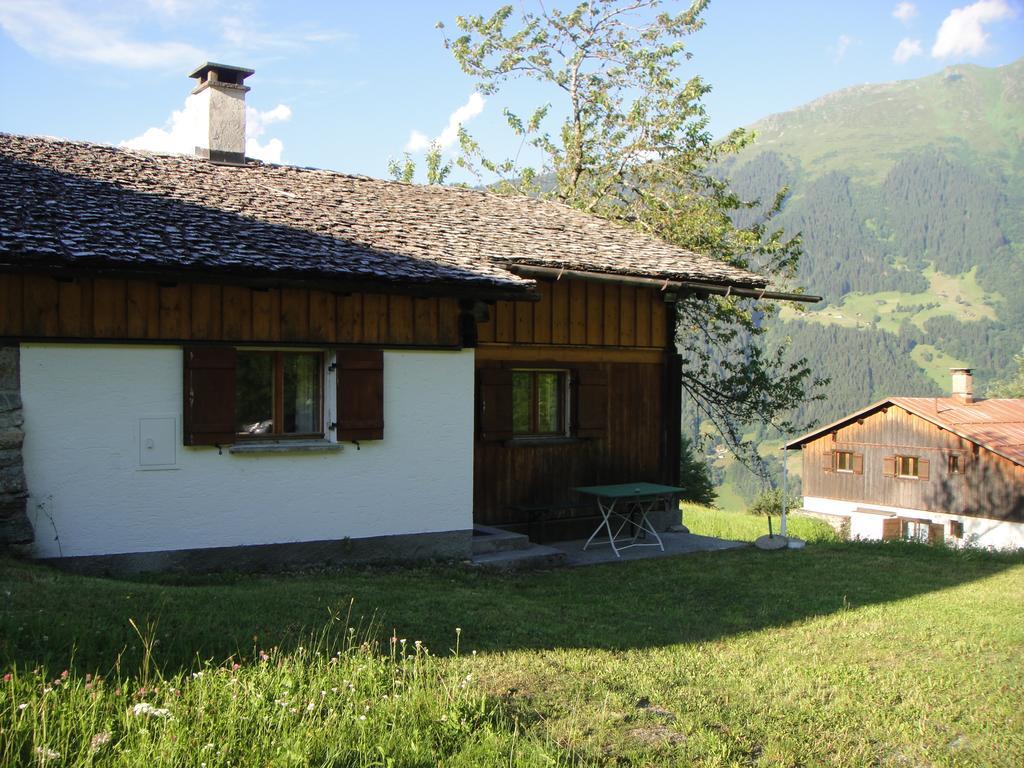 Maisaess Lifinarblick Villa Schruns Habitación foto