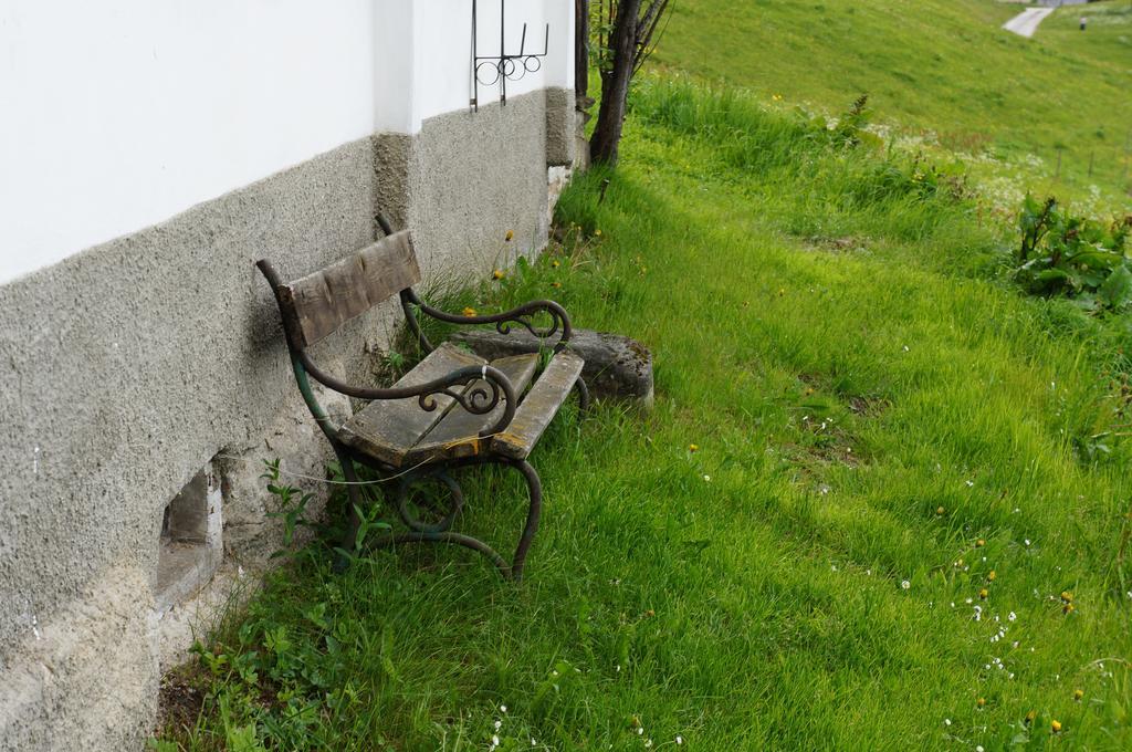 Maisaess Lifinarblick Villa Schruns Habitación foto